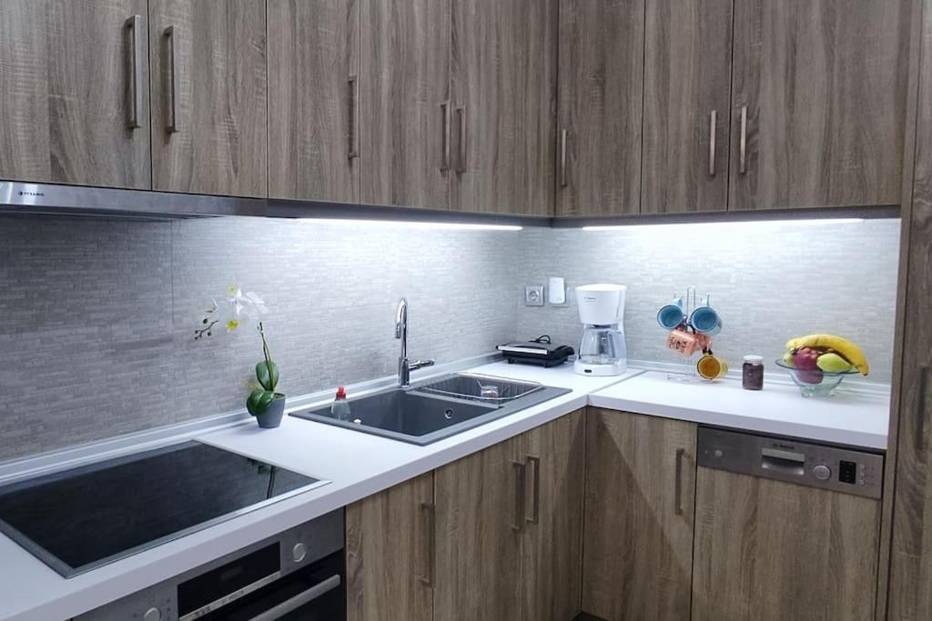 Modern Apartment In Itéa Kültér fotó